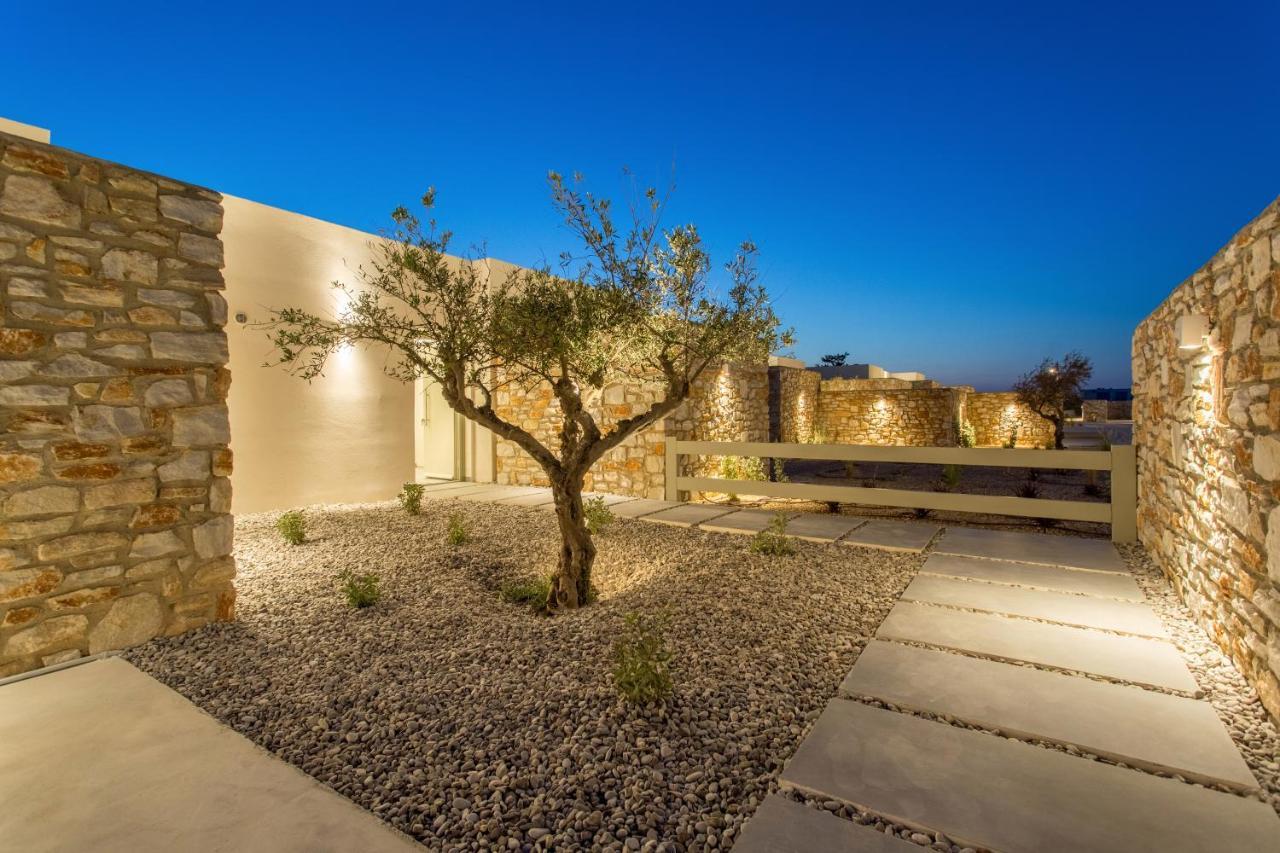 T7 Luxury Villas Paros エクステリア 写真