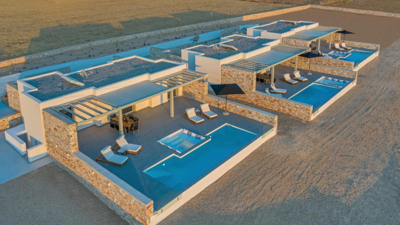 T7 Luxury Villas Paros エクステリア 写真