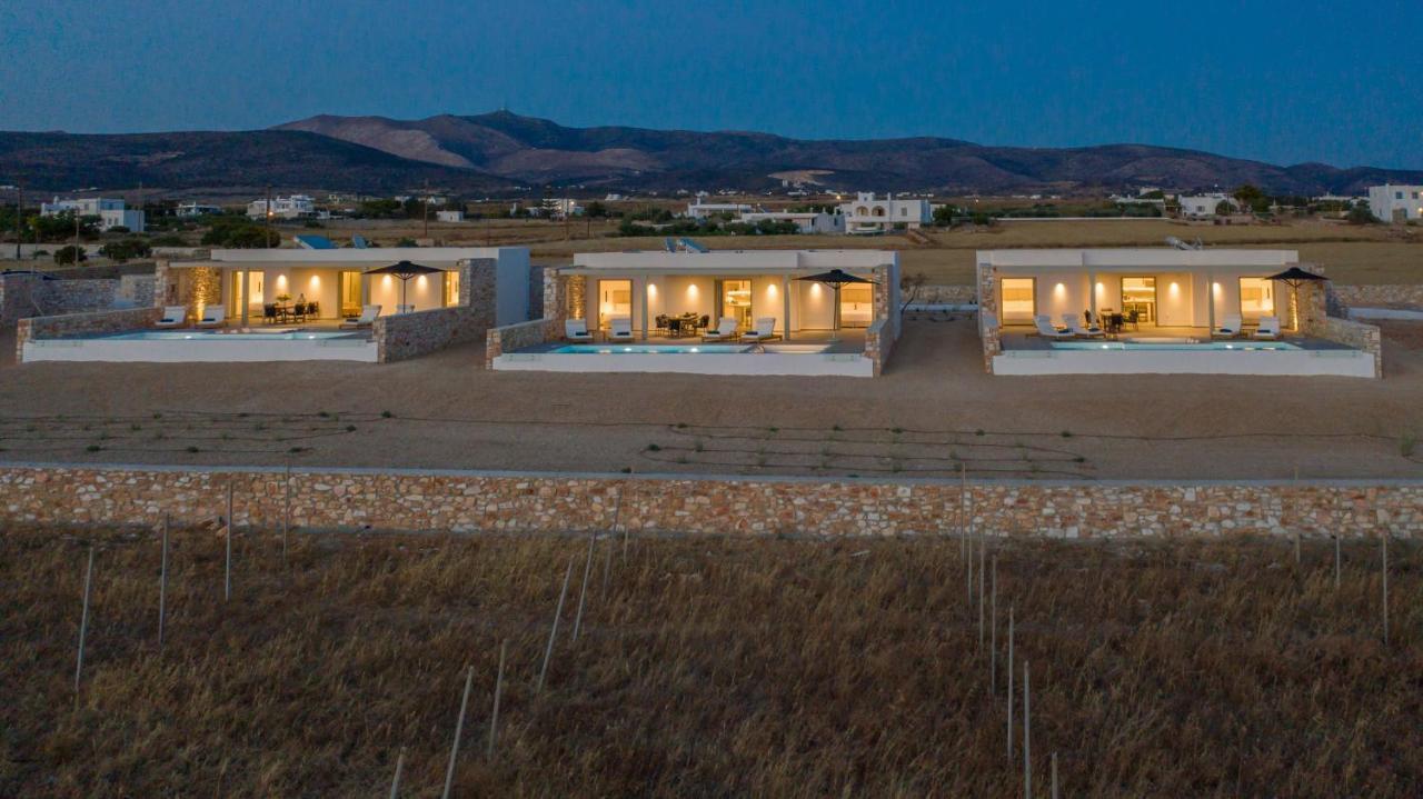 T7 Luxury Villas Paros エクステリア 写真