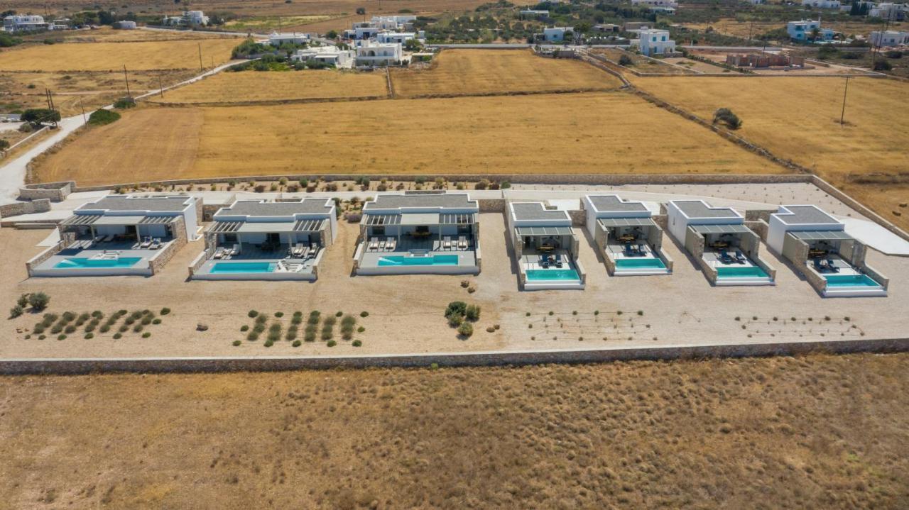 T7 Luxury Villas Paros エクステリア 写真