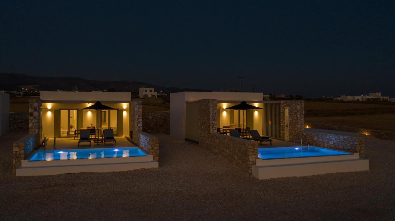 T7 Luxury Villas Paros エクステリア 写真
