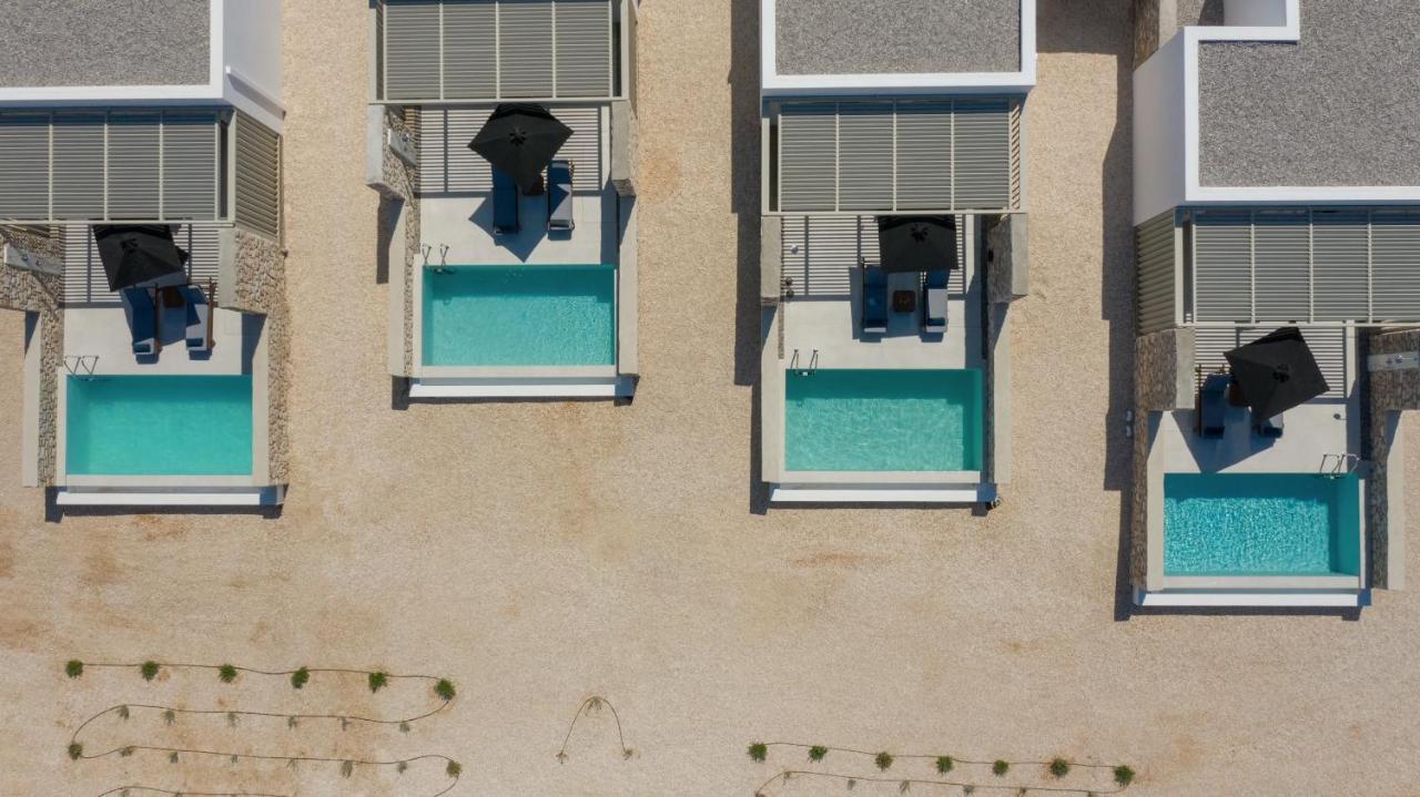 T7 Luxury Villas Paros エクステリア 写真