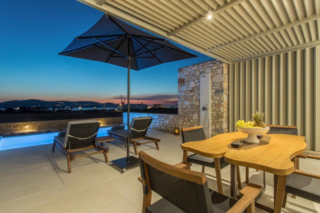 T7 Luxury Villas Paros エクステリア 写真