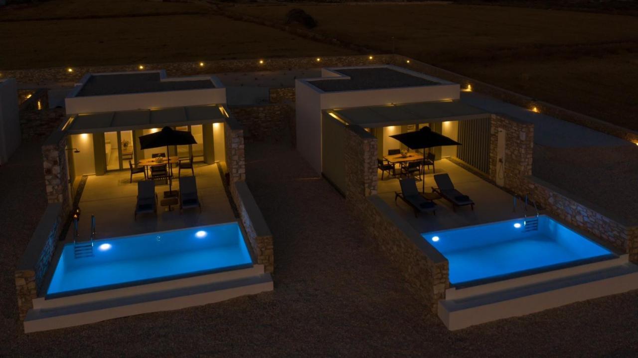 T7 Luxury Villas Paros エクステリア 写真