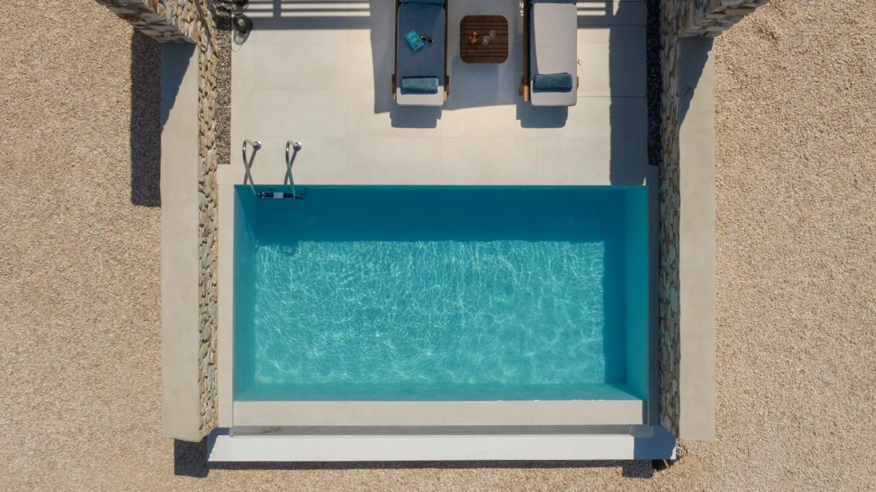 T7 Luxury Villas Paros エクステリア 写真