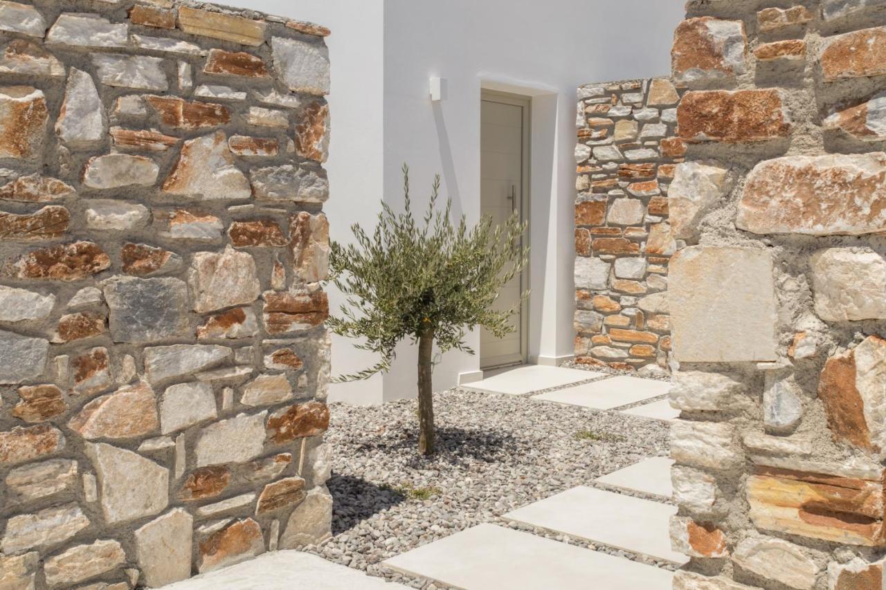 T7 Luxury Villas Paros エクステリア 写真