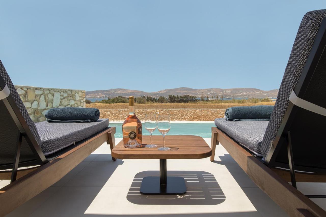 T7 Luxury Villas Paros エクステリア 写真